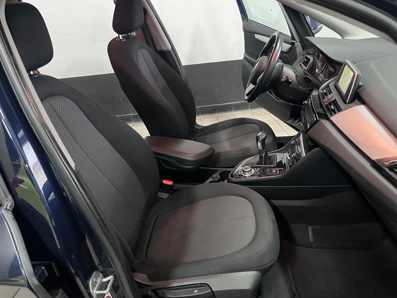Bmw 2er Active Tourer 218d Luxury full