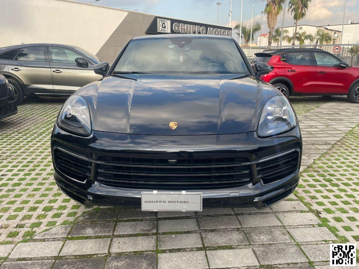 PORSCHE - Cayenne Coupe'