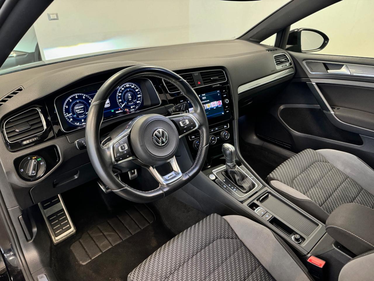 Volkswagen Golf 1.5 TSI ACT DSG 5p. Sport R LINE TETTO LED