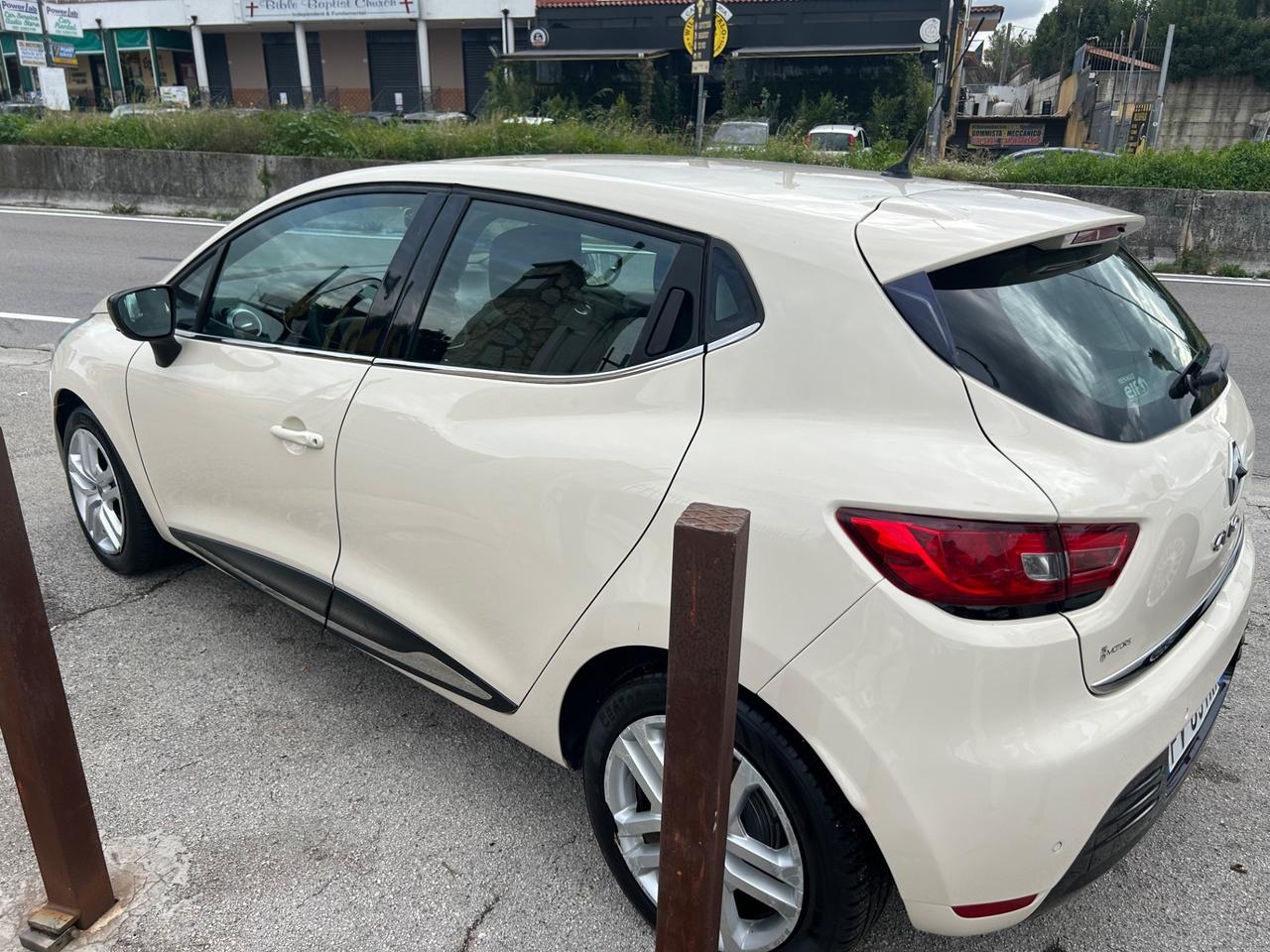 Renault Clio dCi 8V 75 CV 5 porte Duel