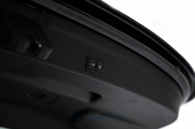 AUDI Q3 SPB 35 TDI 150cv Black Line S Tronic S Line