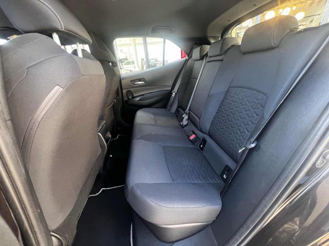 TOYOTA Corolla 1.8 Hybrid Active