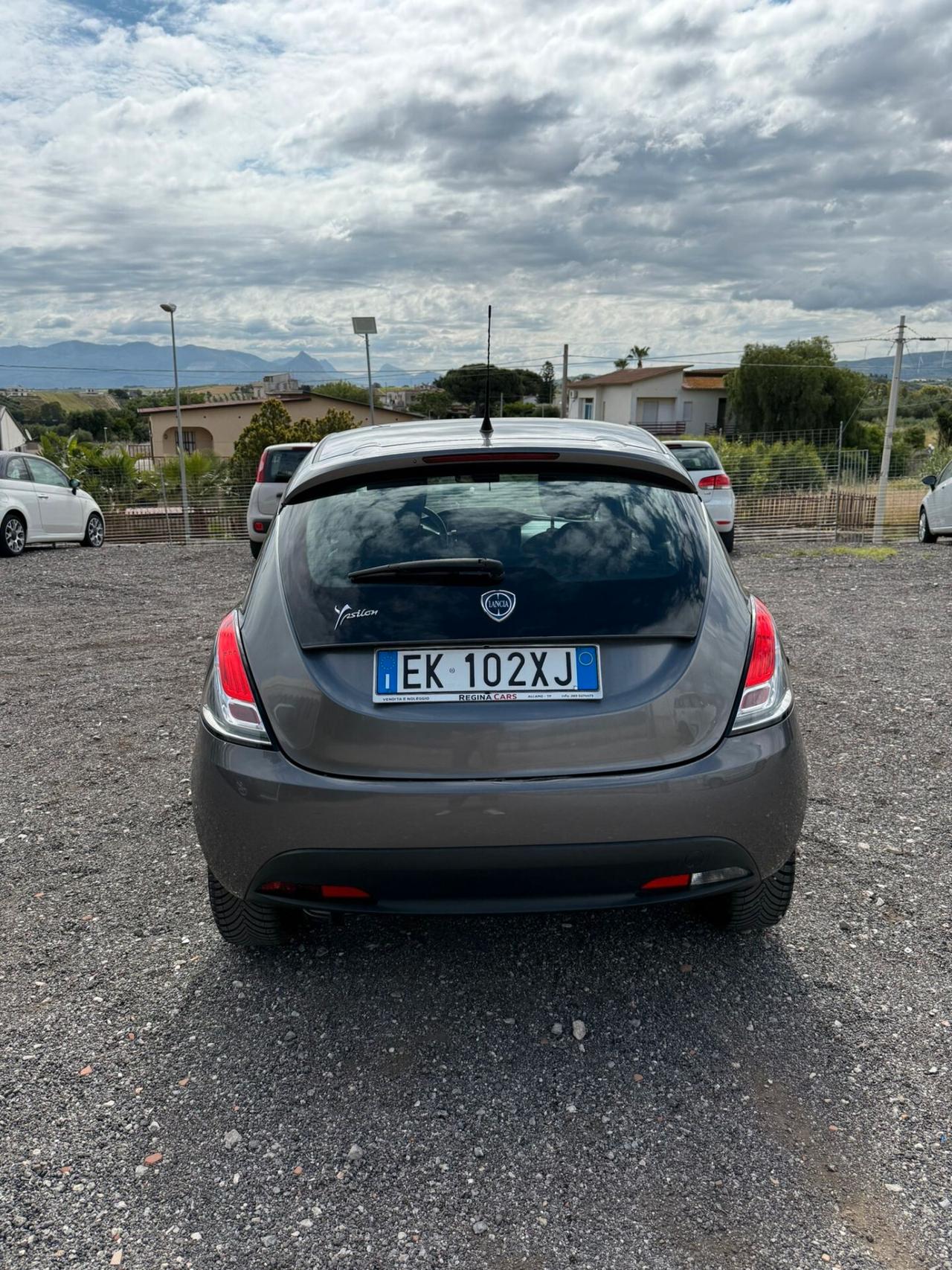Lancia Ypsilon 1.2 69 CV 5 porte S&S Platinum
