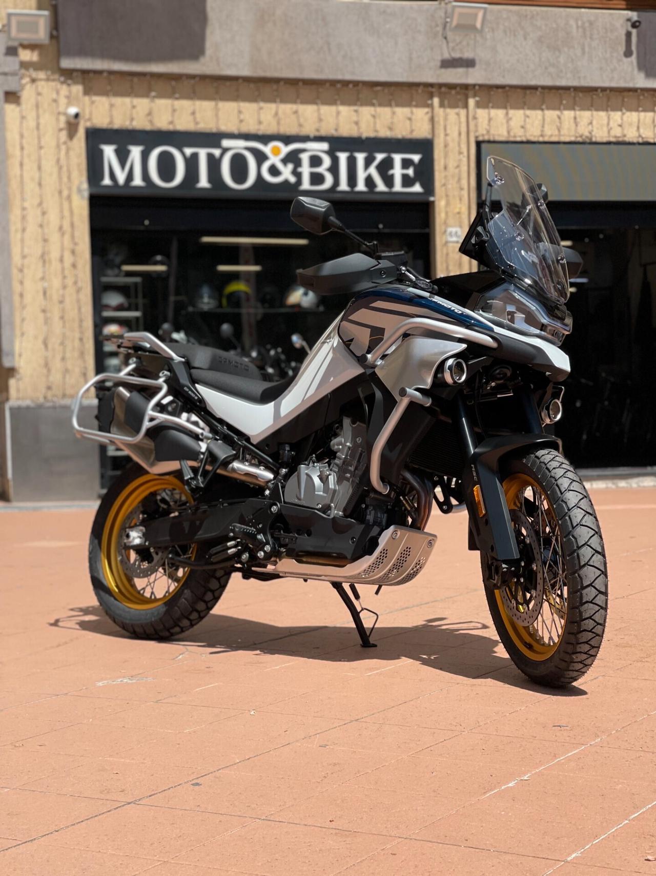 CFMOTO 800MT EXPLORE