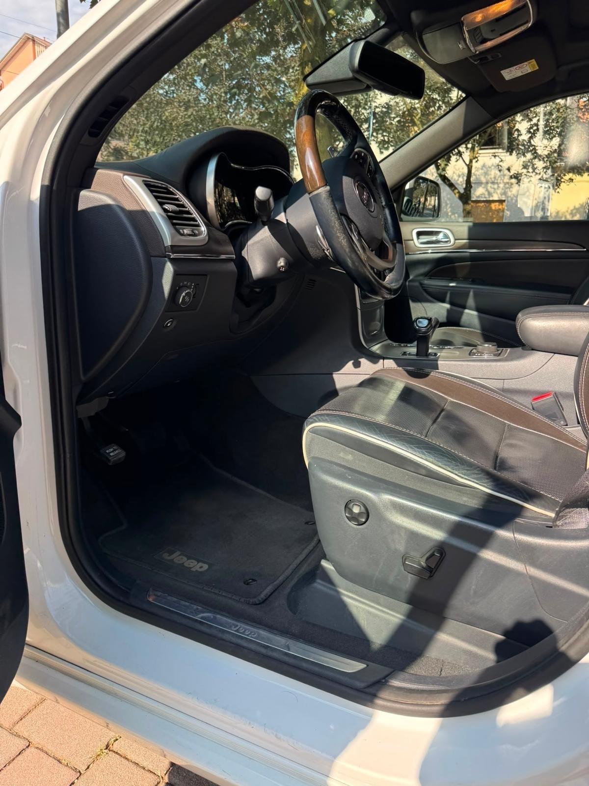 Jeep Grand Cherokee 3.0 V6 CRD 250 CV Multijet II Overland