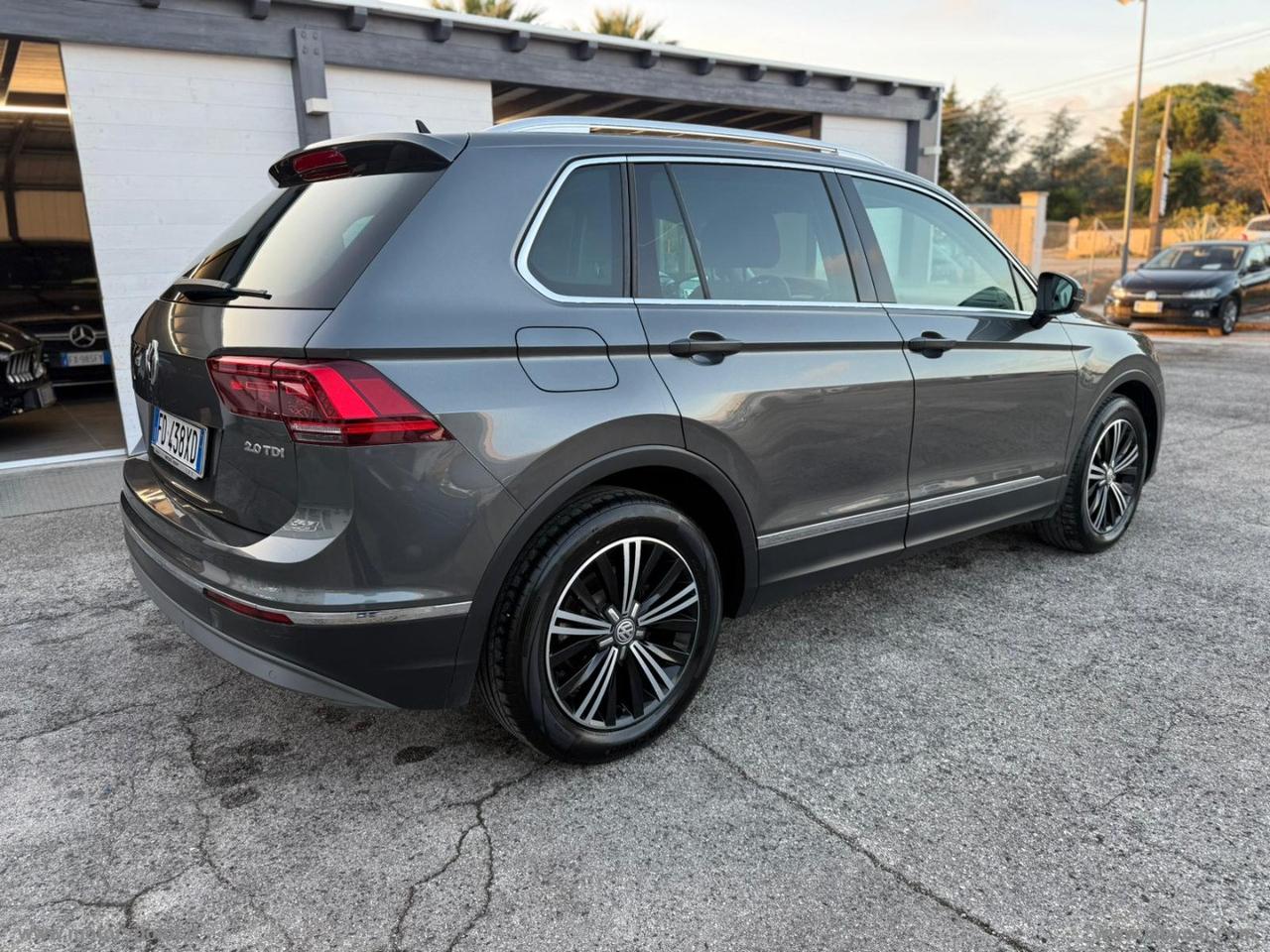 VOLKSWAGEN Tiguan 2.0 TDI DSG 4MOTION Business BMT
