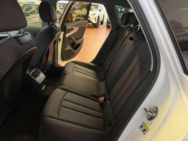 Audi A4 Avant 30 2.0 tdi mhev B.Advanced 136cv s-tronic