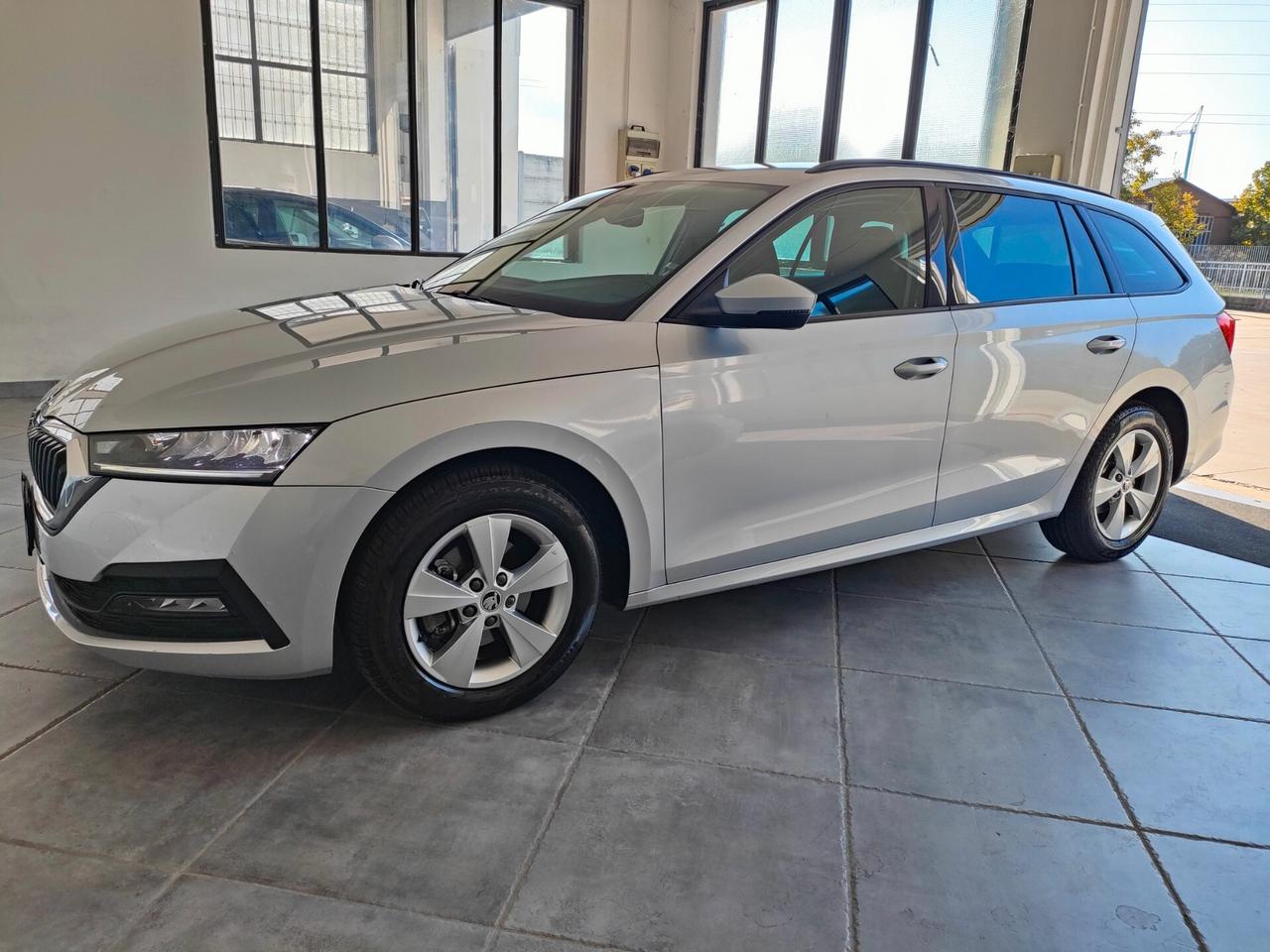 SKODA OCTAVIA WAGON 2.0 TDI EXECUTIVE