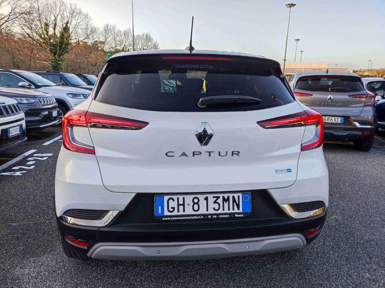 RENAULT Captur II 2019 - Captur 1.6 E-Tech hybrid Intens 145cv auto