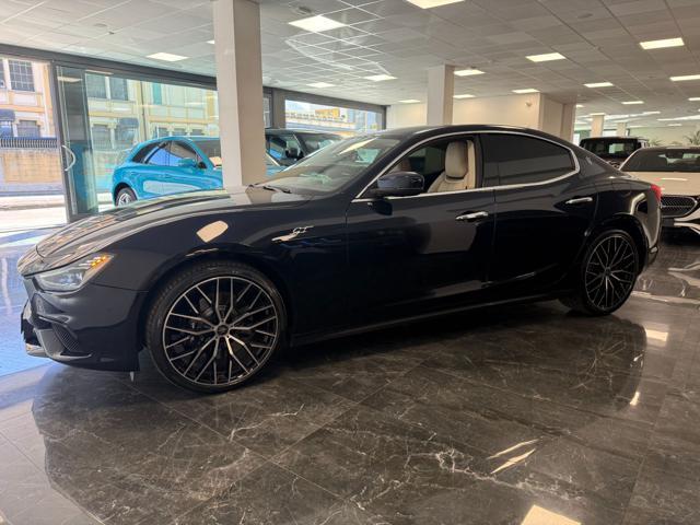 MASERATI Ghibli 330 CV MHEV GT
