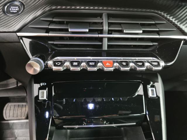 PEUGEOT 2008 motore elettrico 136 CV Allure