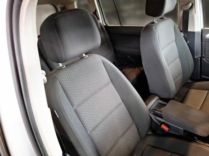 Volkswagen Touran 2.0 TDI 150 CV SCR DSG Business BlueMotion Technology
