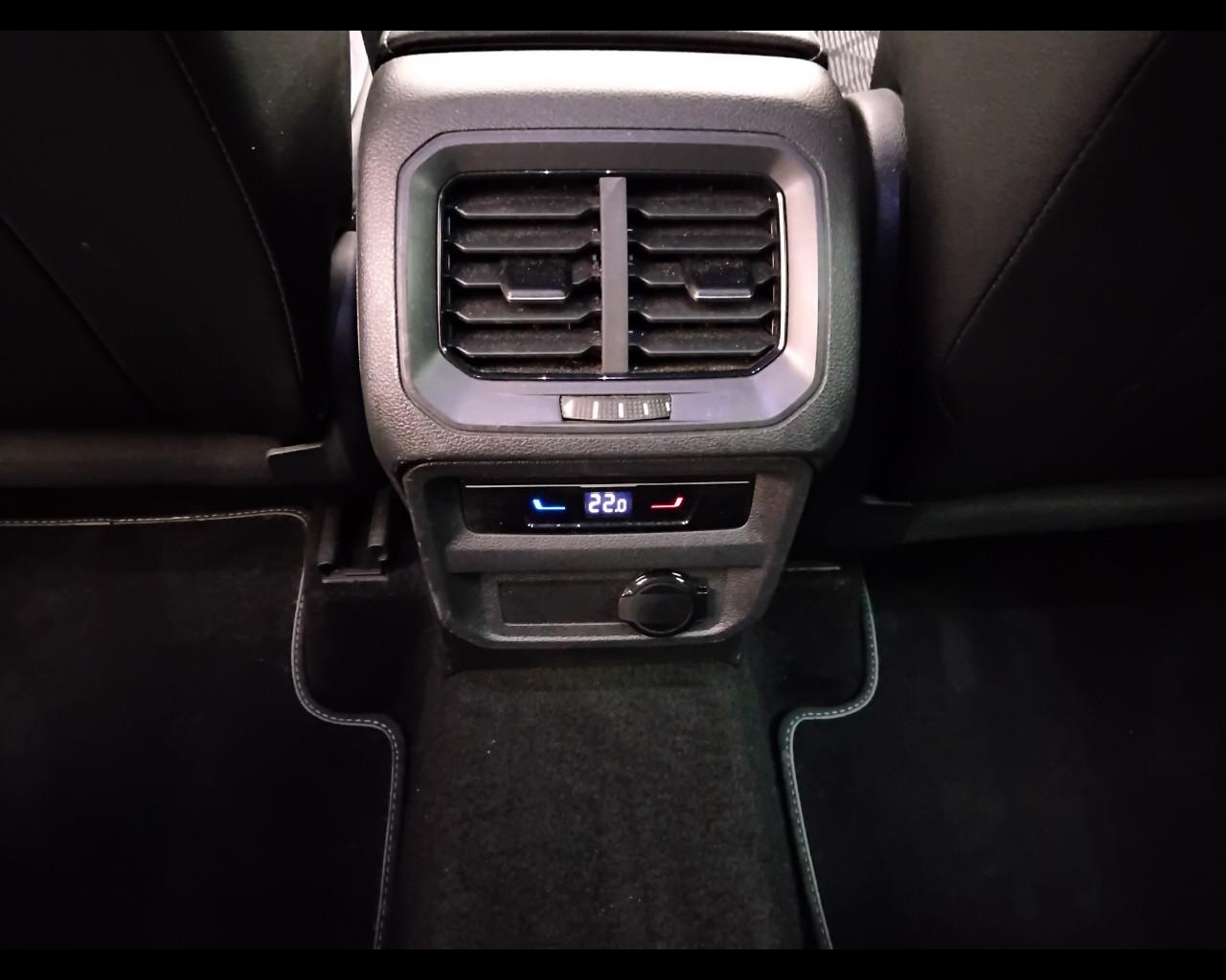 VOLKSWAGEN Tiguan II 2021 - Tiguan 2.0 tdi R-Line 4motion 150cv dsg