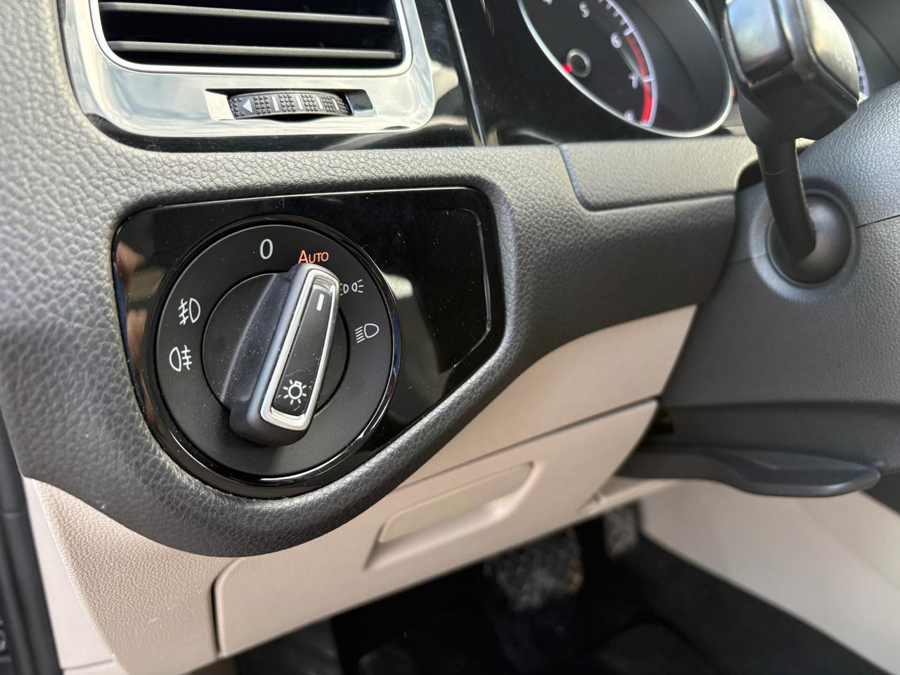 Volkswagen Golf 1.4 TGI DSG 5p. Executive BlueMotion