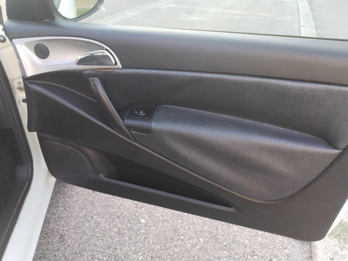 Lancia Ypsilon 1.2 Fire Unyca 76000km 4/2012 euro 5 consegna con tagliando e distribuzione