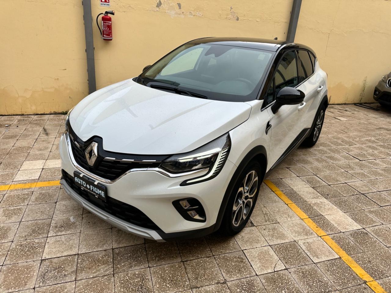 Renault Captur Plug-in Hybrid E-Tech Intens