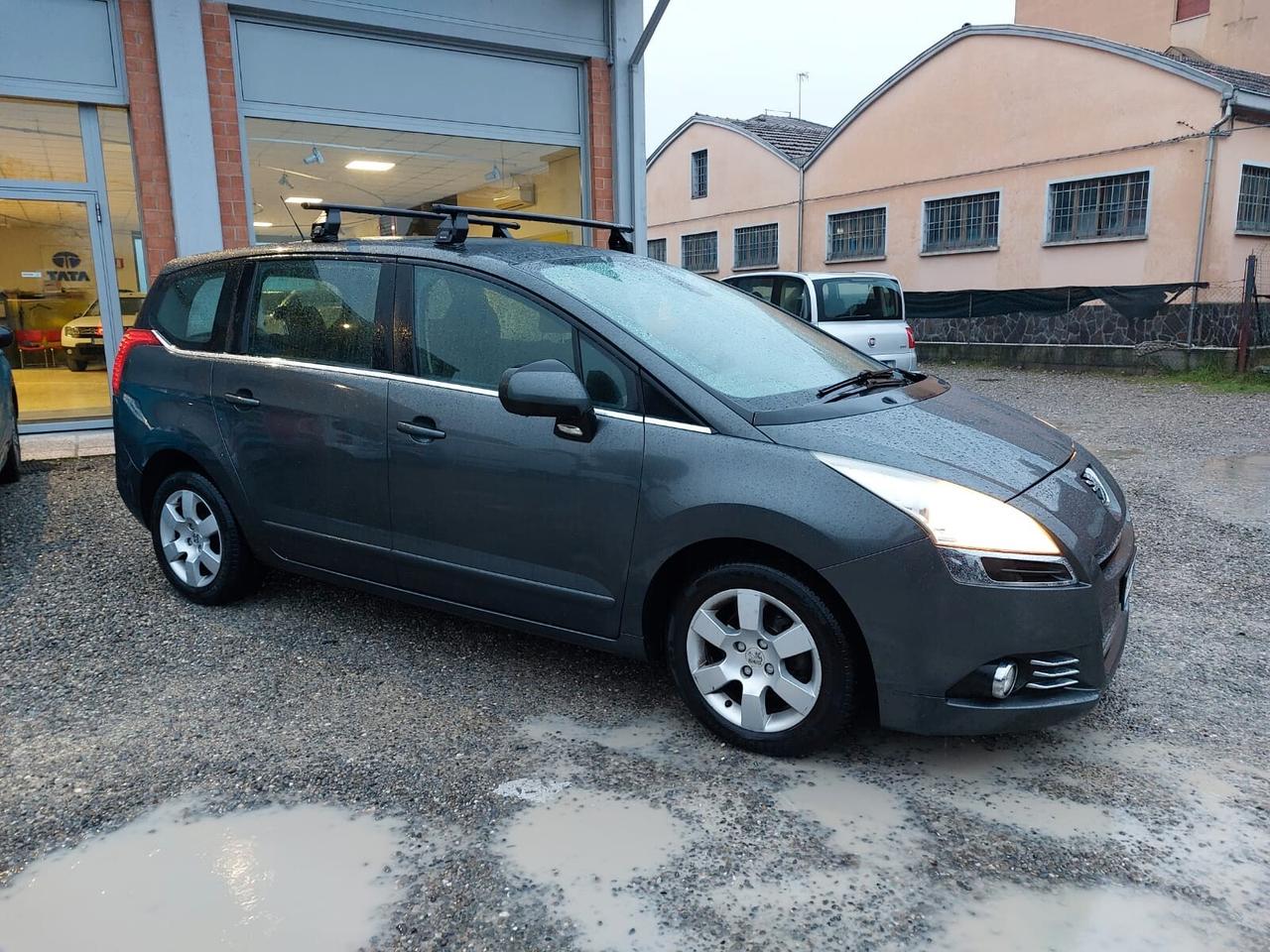 Peugeot 5008 1.6 HDi 112CV 12 MESI GARANZIA