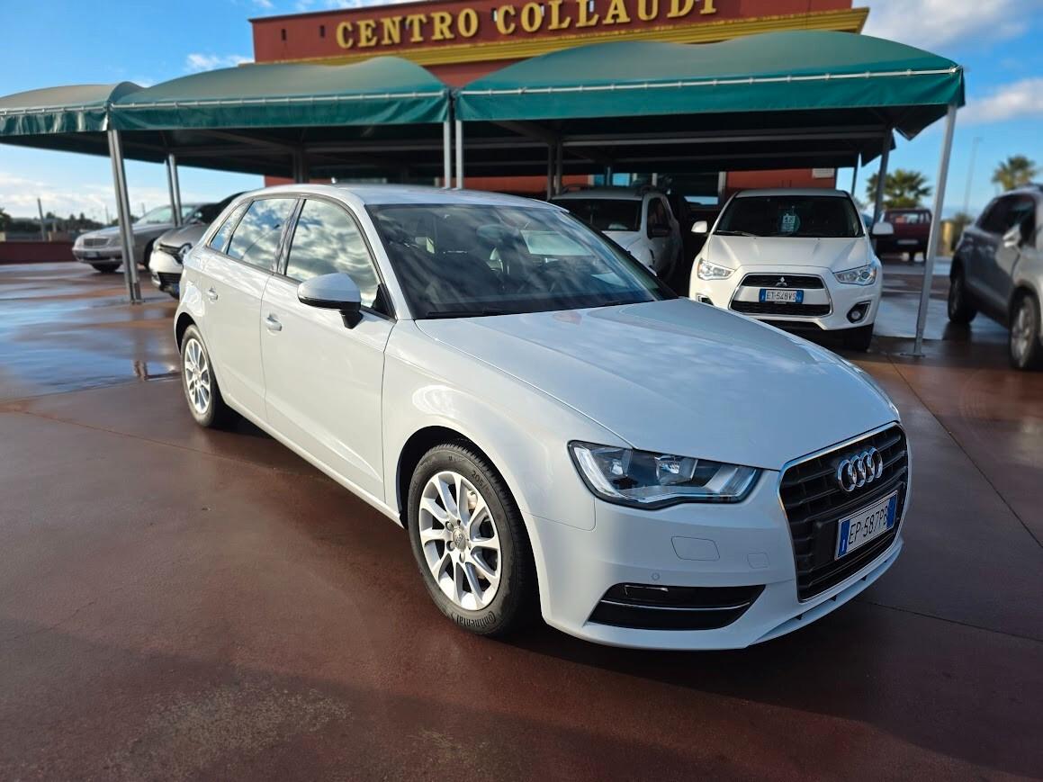 Audi A3 SPB 1.6 TDI 105 CV CR Attraction