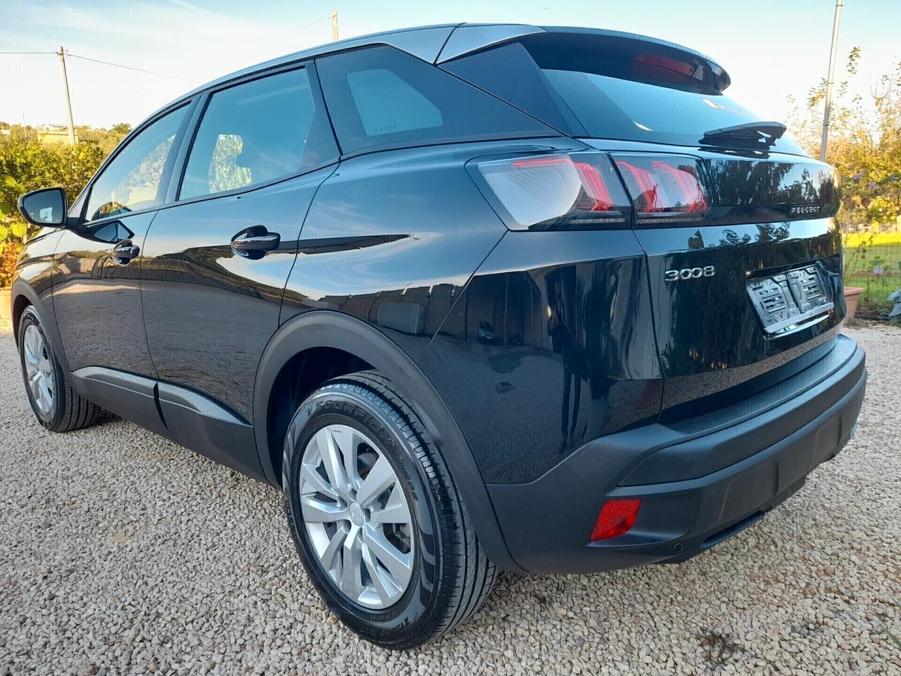 Peugeot 3008 BlueHDi 130 CAMBIO MANUALE ANNO 2022