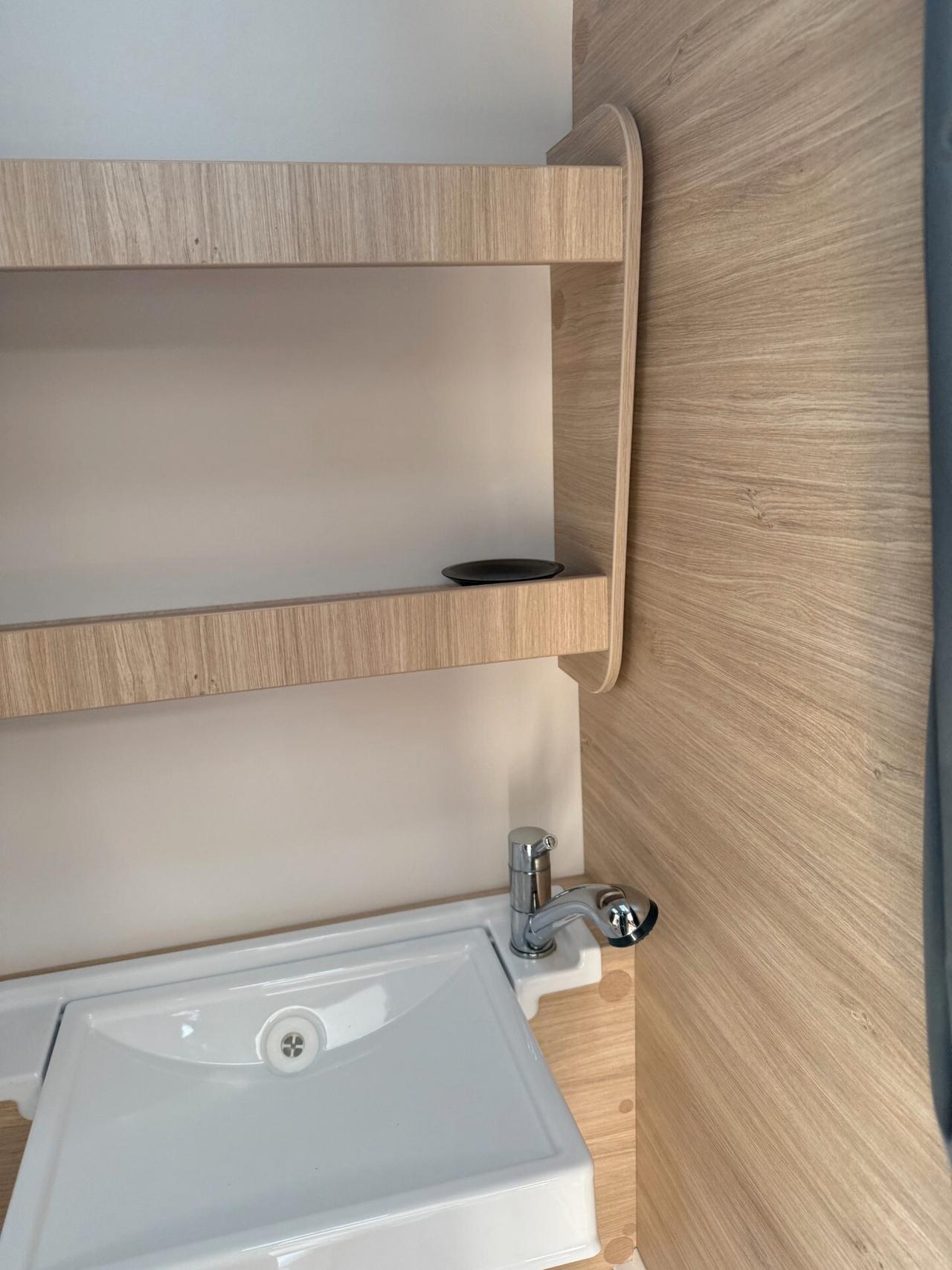 Caravelair ALBA STYLE 390 PACK SHOWER