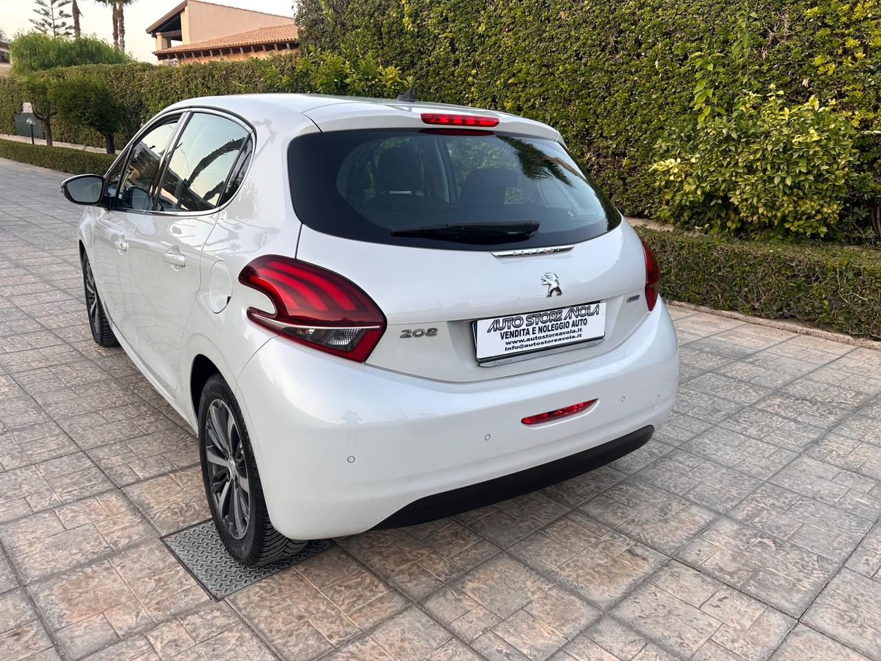 Peugeot 208 BlueHDi 75 5 porte Allure