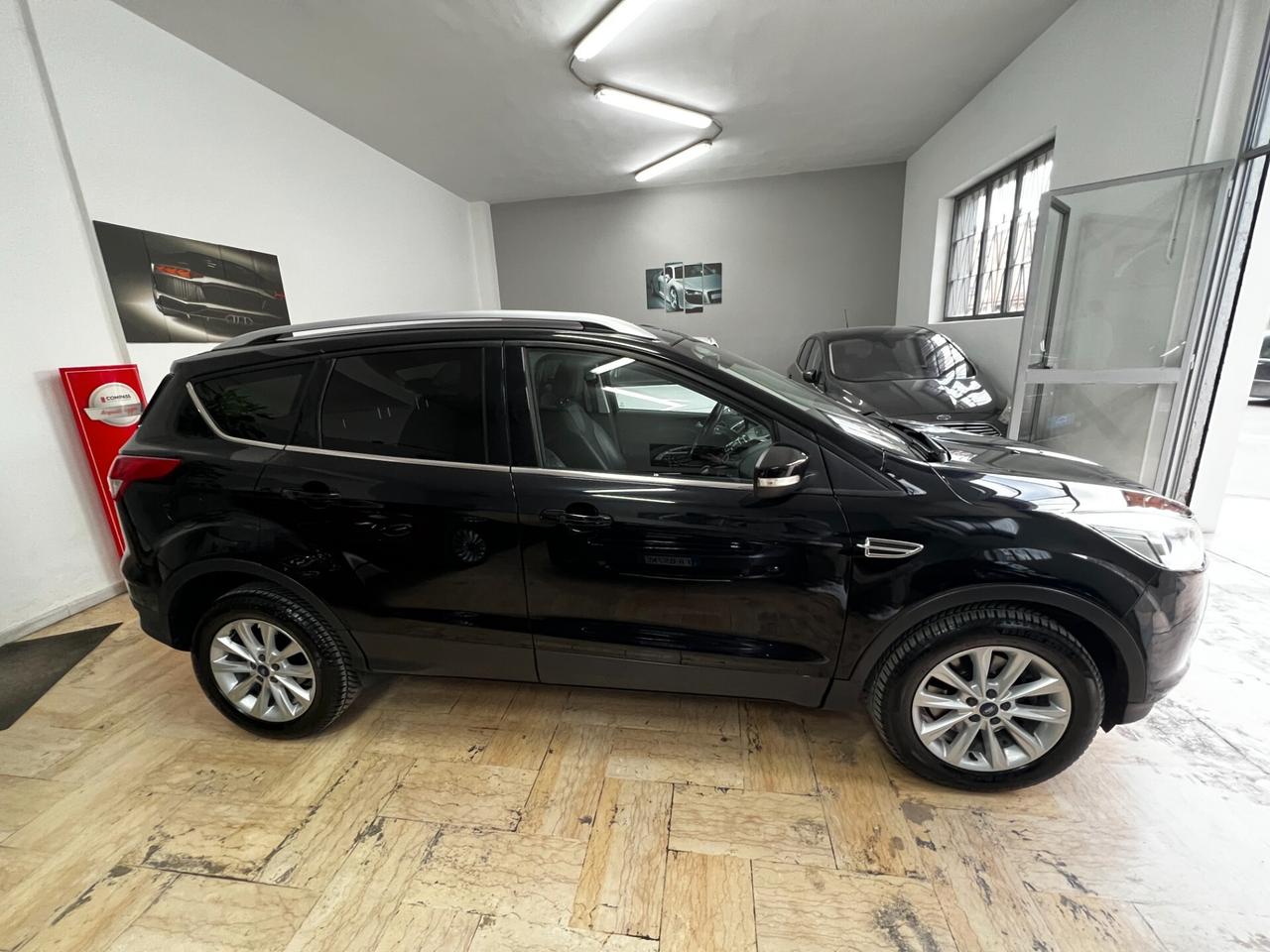 Ford Kuga 2.0 TDCI 150 CV S&S 4WD Titanium