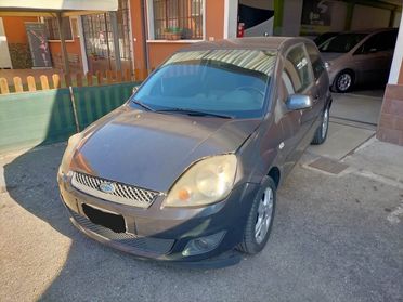 Ford Fiesta 1.2 GHIA