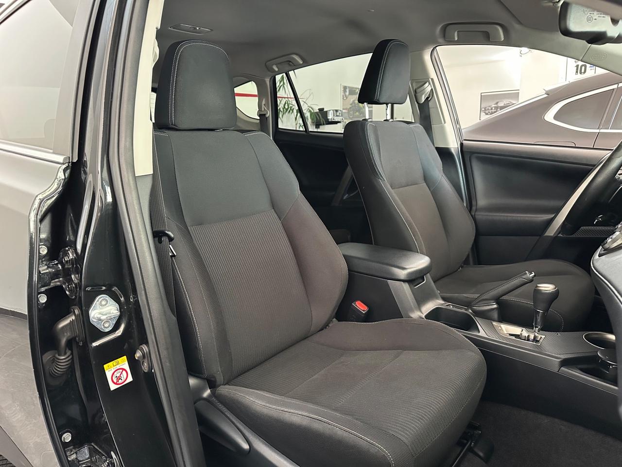 Toyota RAV 4 RAV4 2.2 D-4D 4WD Lounge