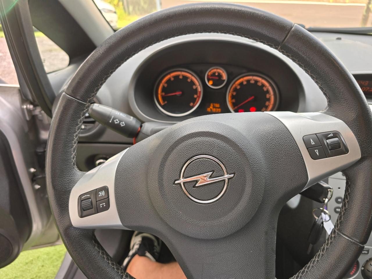 Opel Corsa 1.2 BZ/GPL 86CV GPL FINO 2032-2012