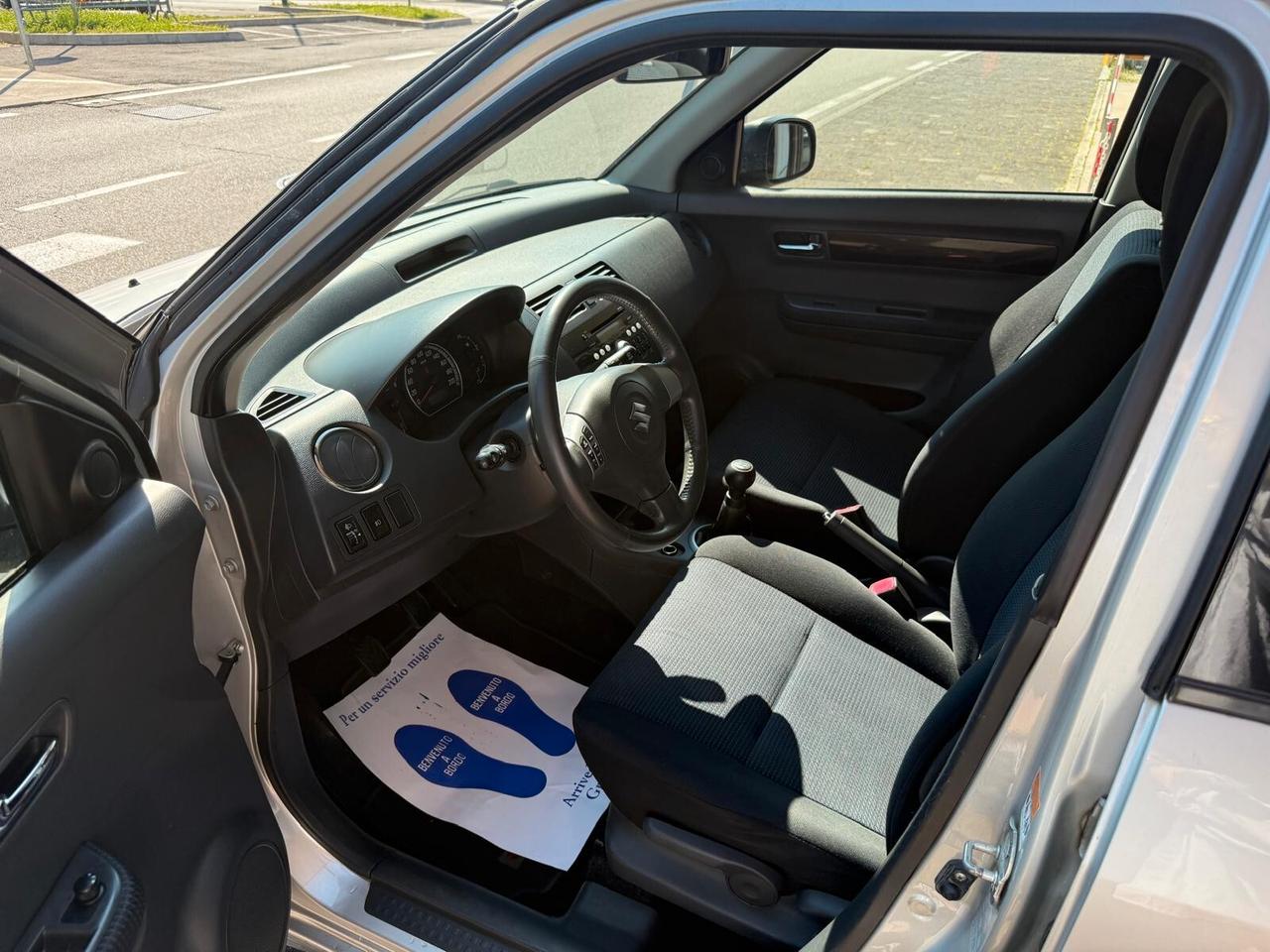 Suzuki Swift 1.3 4x4 5p. GL