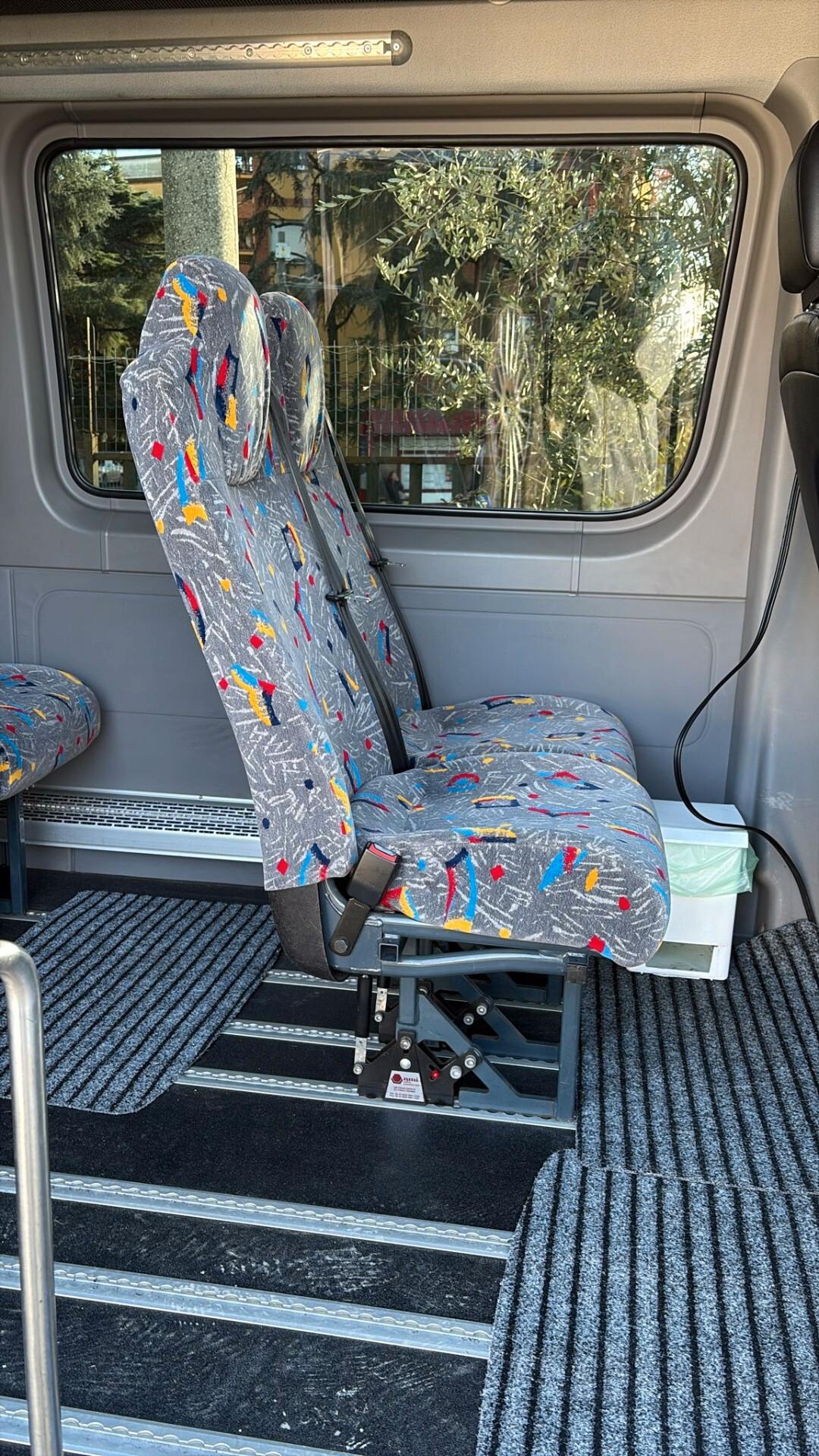 Mercedes-benz Sprinter 9 POSTI !!!