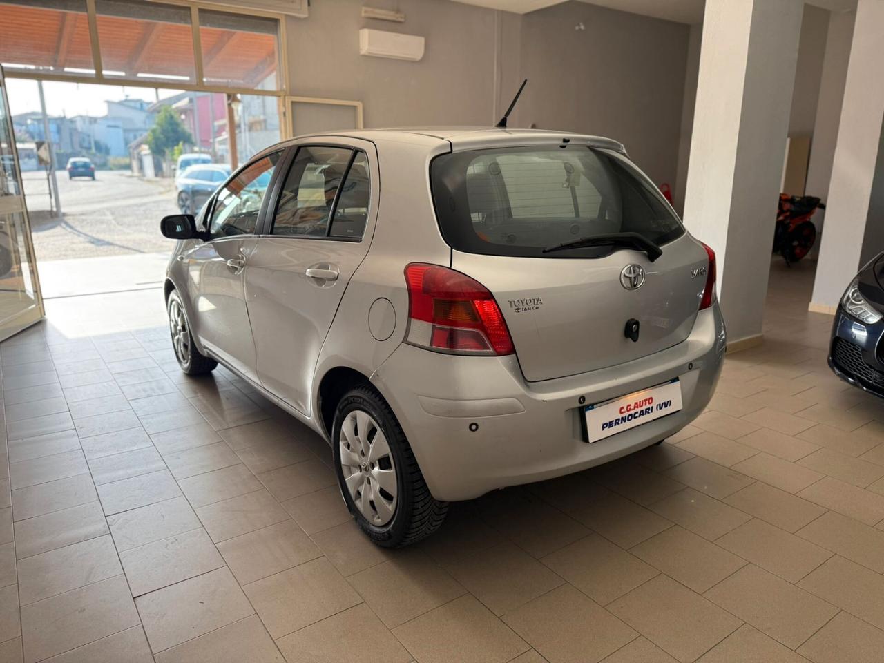 Toyota Yaris 1.3 Benzina 100cv 5 porte Sol