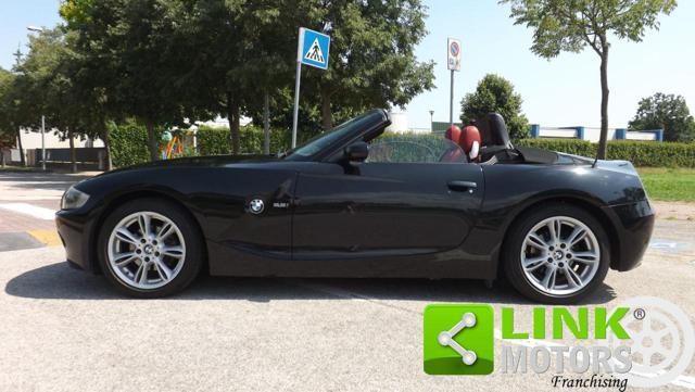 BMW Z4 2.2i carrozzeria e interni in ottime condizioni