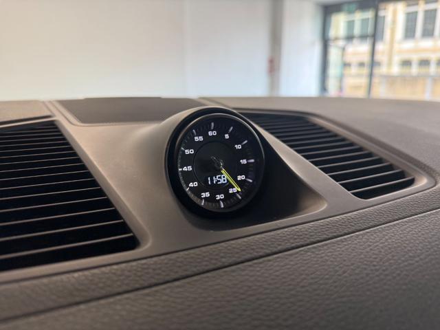 PORSCHE Cayenne 3.0 V6 E-Hybrid / CHRONO / P.H.A.S.M. / TETTO