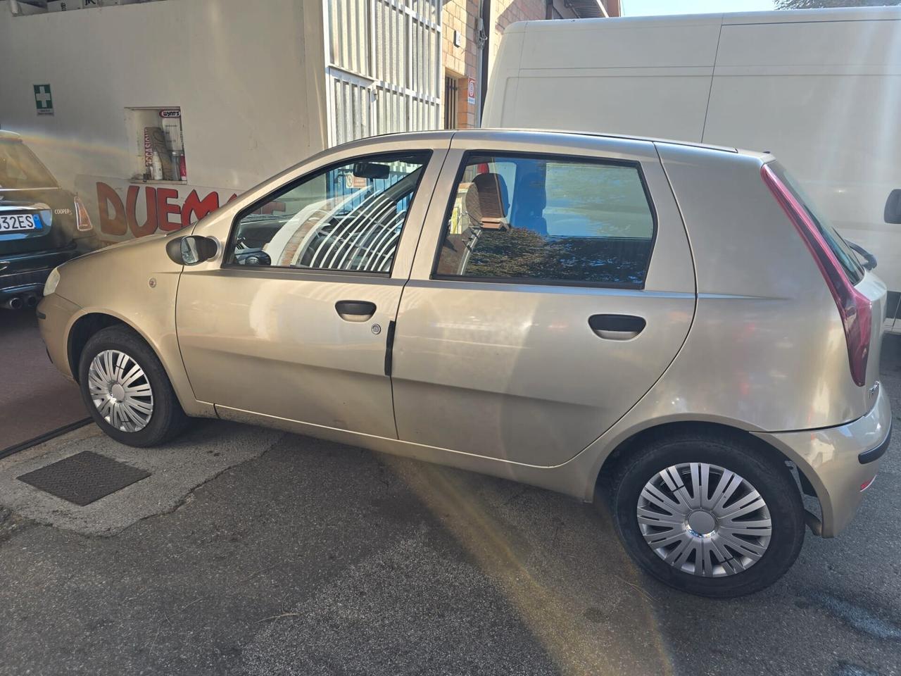 Fiat Punto Classic 1.2 5 porte Natural Power Active 99,00 mese