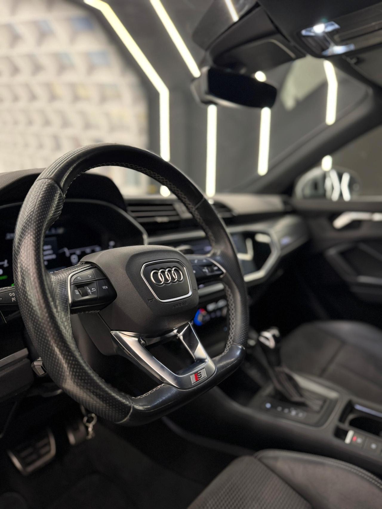 Audi Q3 35 TDI S tronic line edition-KM CERTIFICATI-PERMUTE
