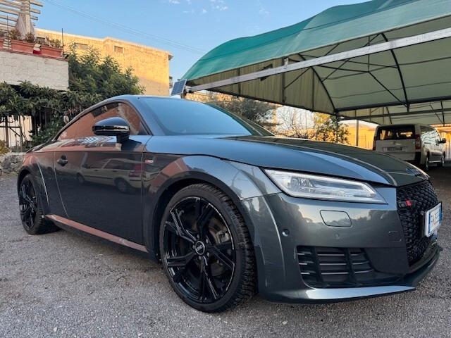 Audi TT COUPE' 2.0 TDI quattro S tronic S line