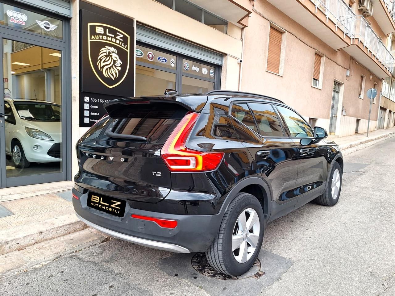 Volvo XC40 T2 automatico Business