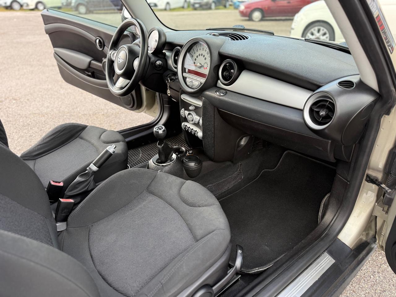 Mini 1.6 16V Cooper D NEOPATENTATI