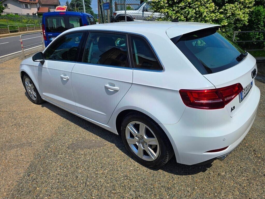 Audi A3 SPORTBACK 35 2.0 TDI 150CV S TRONIC Design