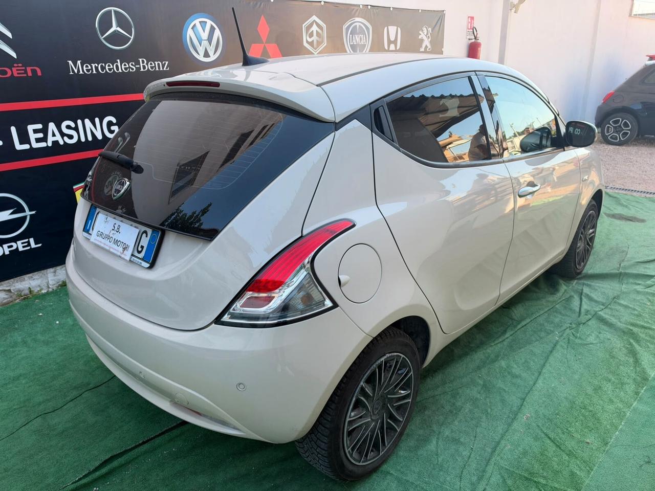 Lancia Ypsilon 2022 1.2 69 CV 5 porte GPL ORIGINALE Gold