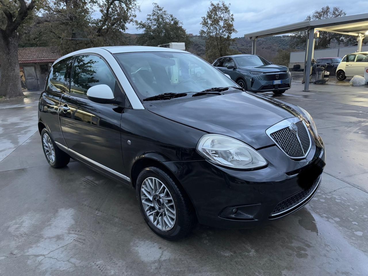 Lancia Ypsilon 1.3 MJT 75 CV Neopatentati 2010