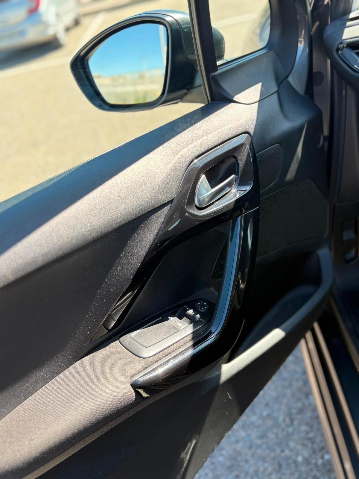 Peugeot 208 PureTech 82 5 porte Active