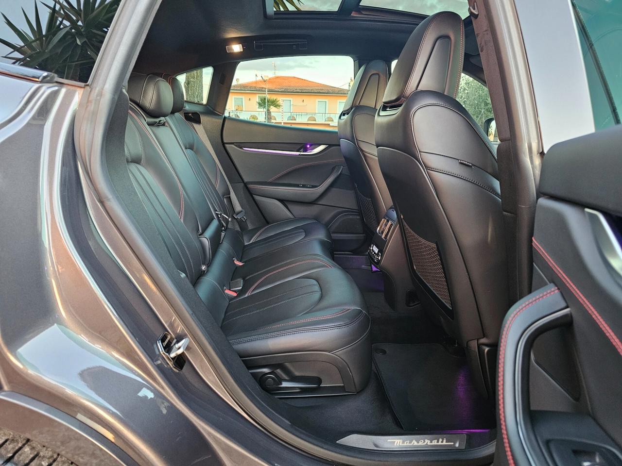 MASERATI LEVANTE 3.0D 250CV GRANSPORT FULL TETTO COKPIT