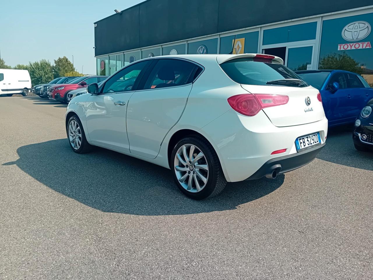 Alfa Romeo Giulietta 1.6 jtdm Distinctive Sport Pack 120cv E6