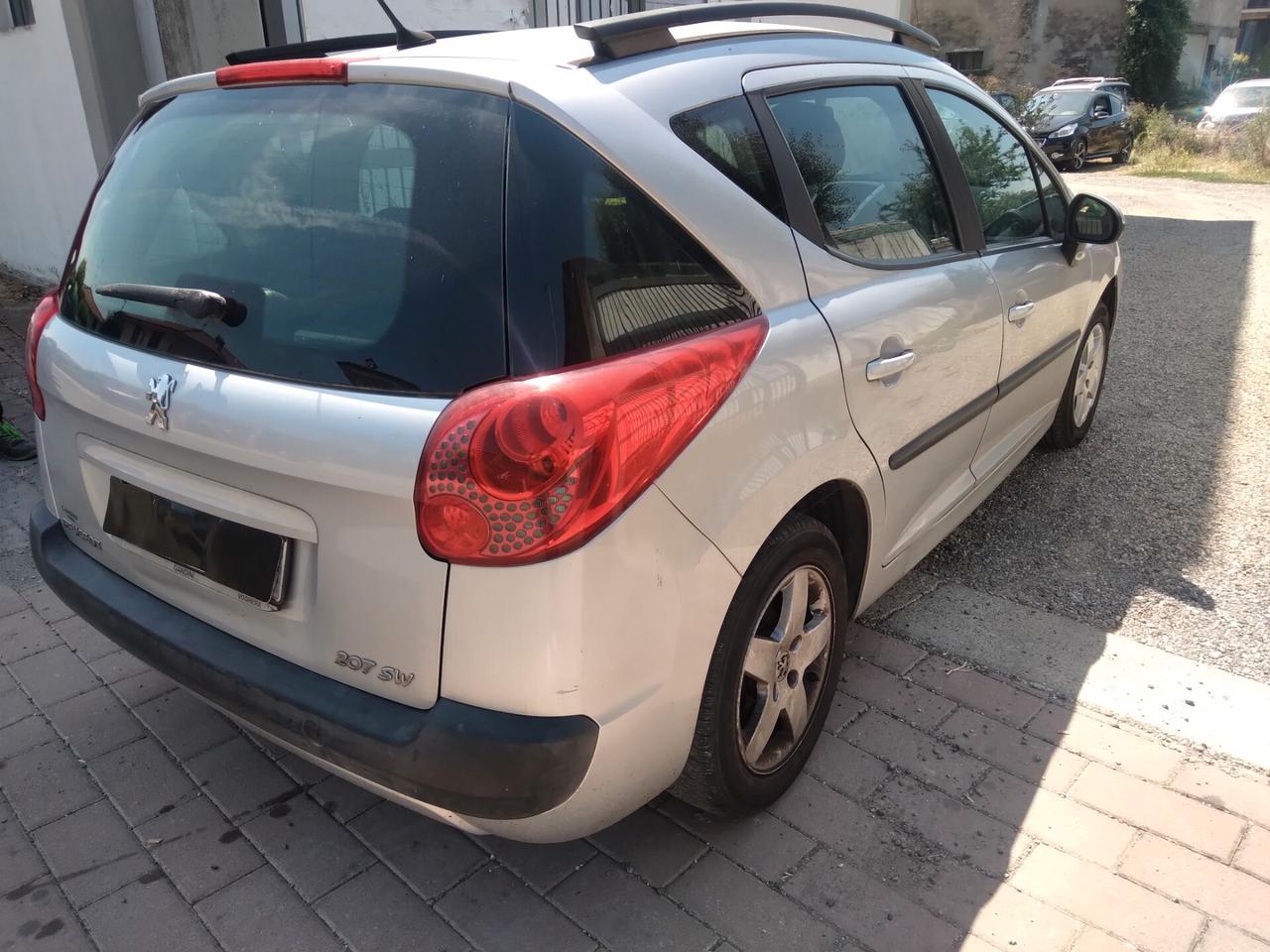 Peugeot 207 1.6 HDi 90CV SW XS Ciel xneopatentati