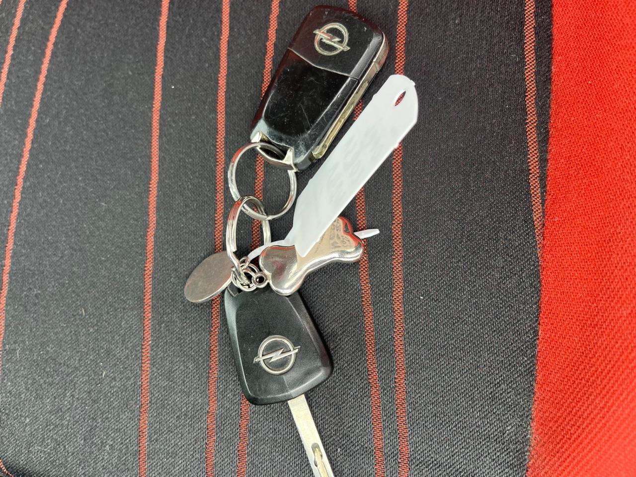 Opel Corsa 1.2 benzina/gpl Cosmo