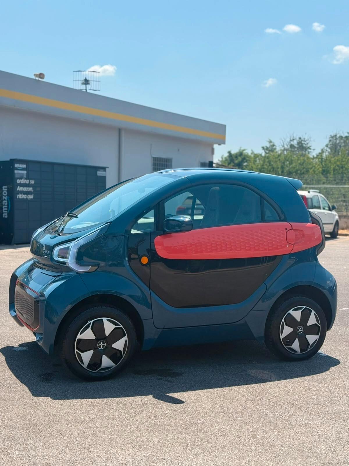 Xev Yoyo premium km 0 iva esposta piu colori 24 mesi garanzia