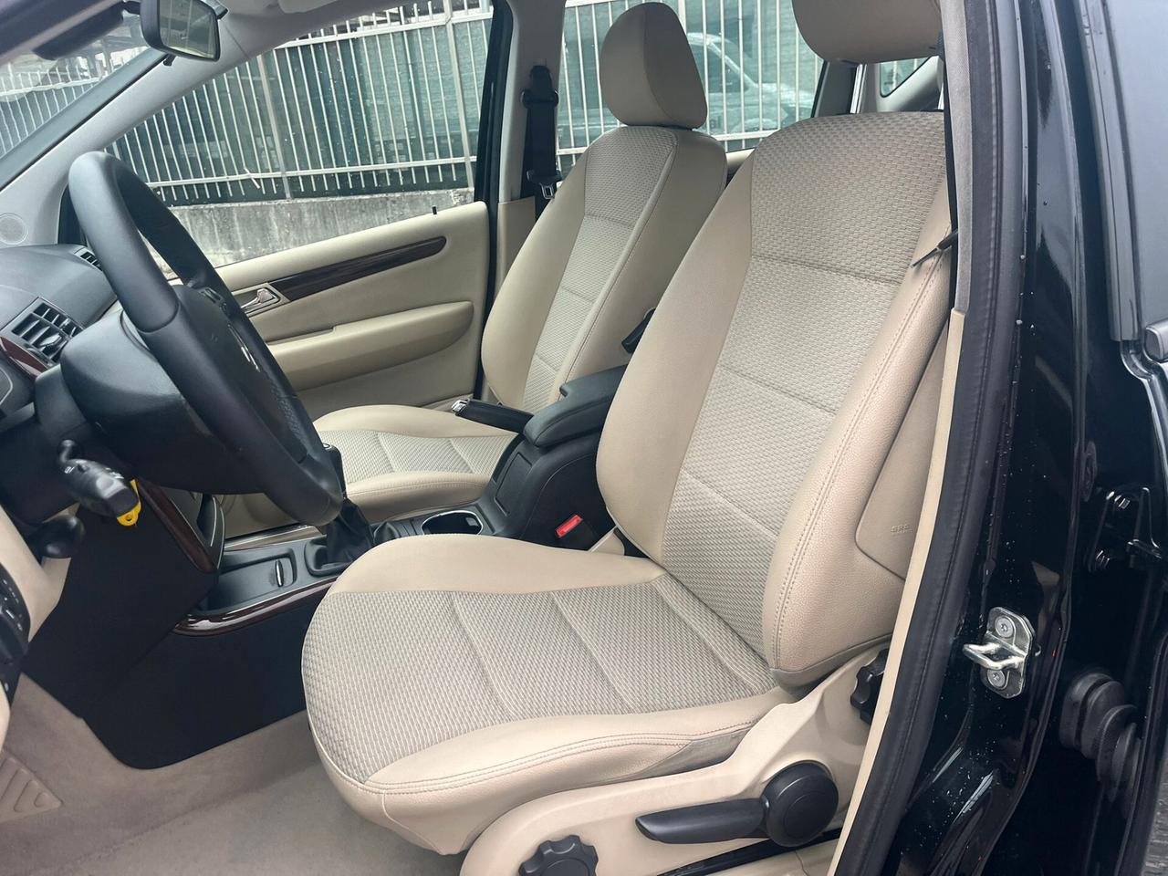 Mercedes-benz A 160 exclusive benz solo 99.000km