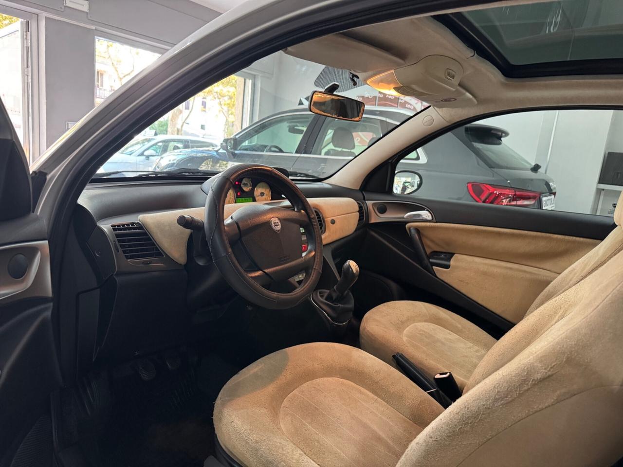 Lancia Ypsilon 1.3 Multijet 16V Argento